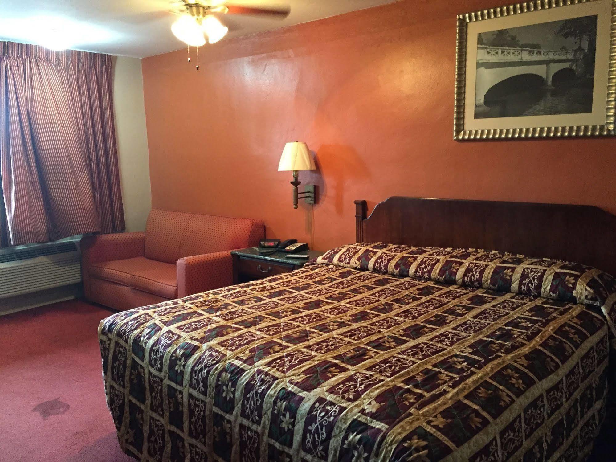 Deluxe Inn Airport McAllen Esterno foto